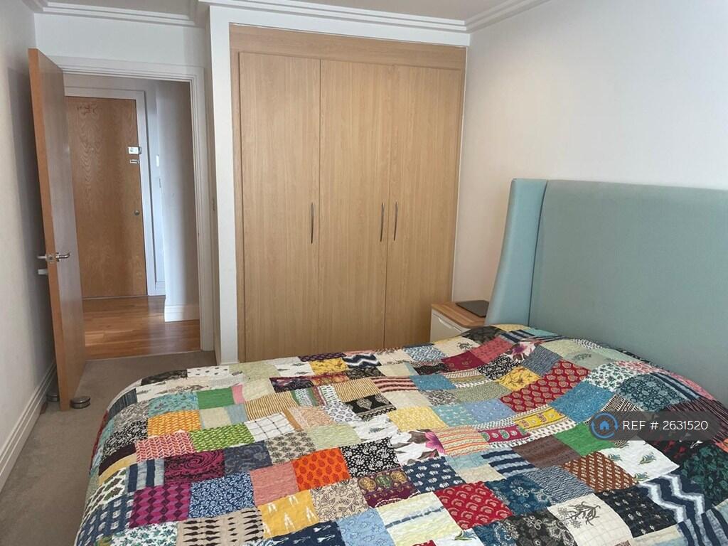 Guest Bedroom / Study Room