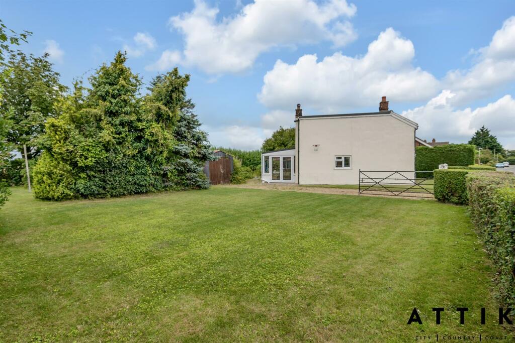 Rose Villa, Spexhall, IP19 0RW (2).jpg