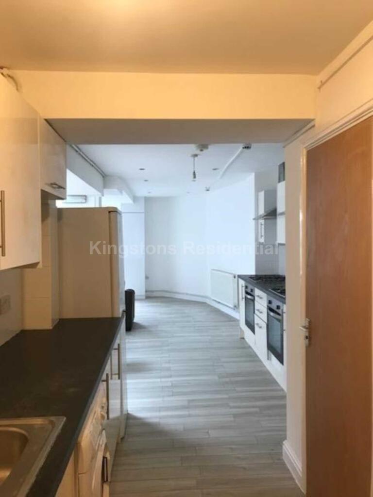 Wyeverne Road, Cathays, CF24 4BH