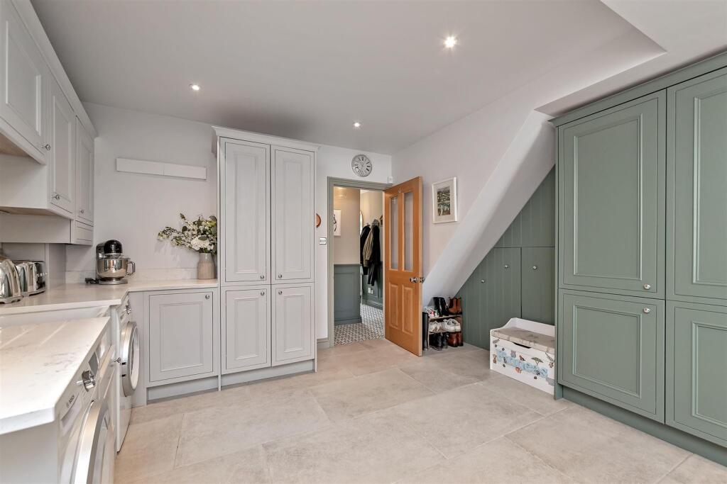 13WoodstockRoadSouth-28.jpg