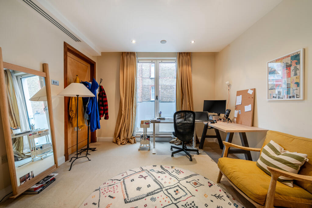 bedroom/office