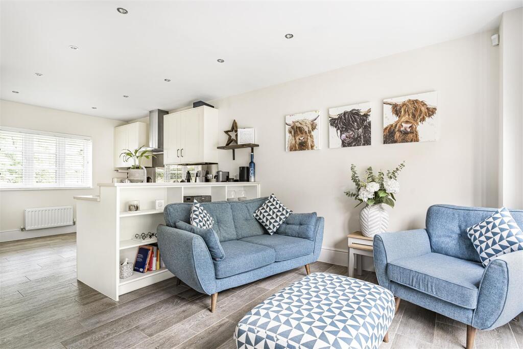 25 Drayson Way, Towcester (15).JPG