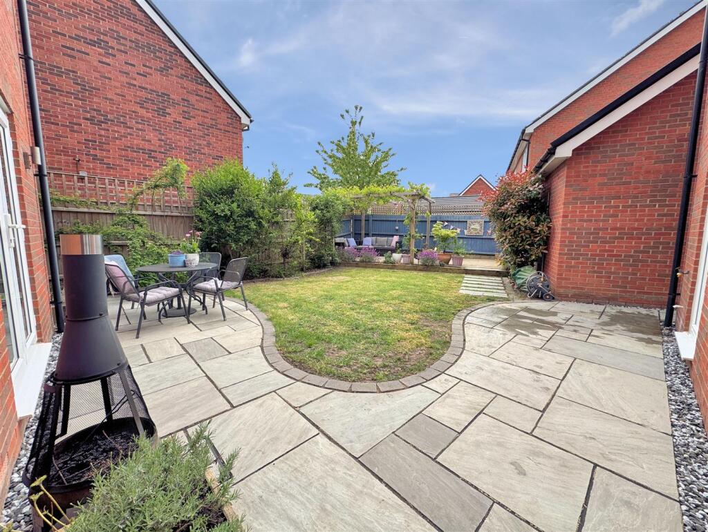 Garden 1.jpg