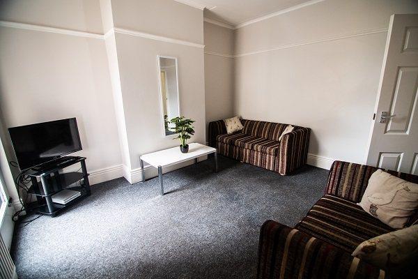 12-Walton-Road-Living-room.jpg