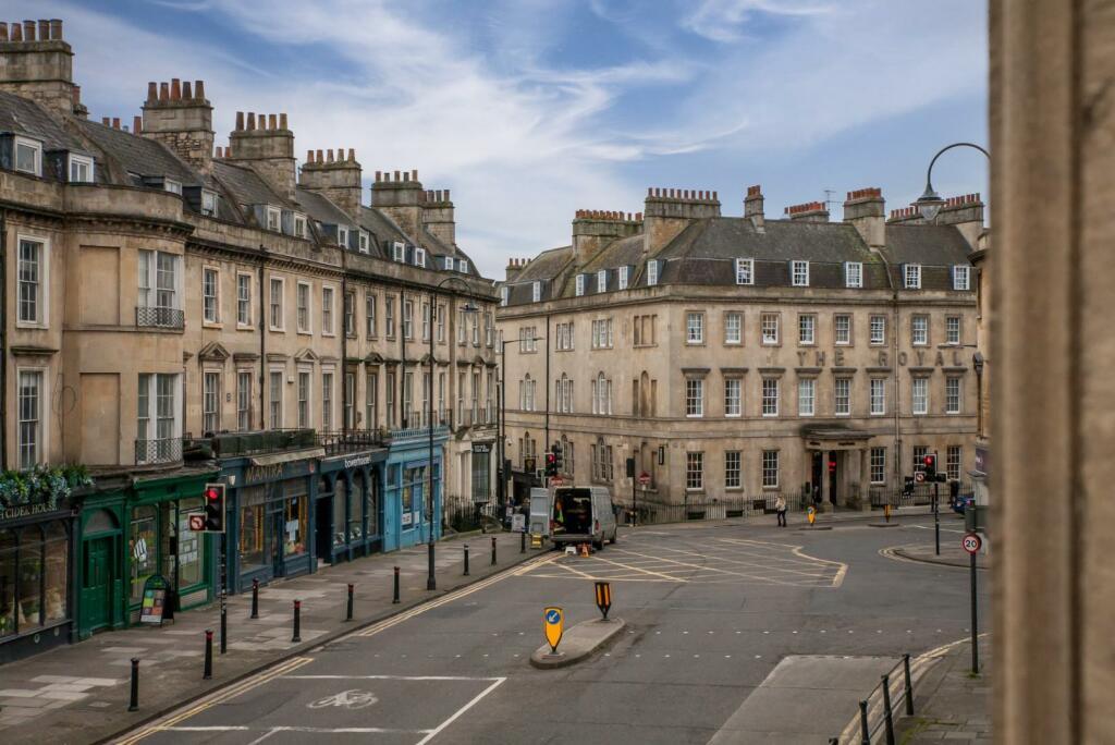 Flat 3 1 Fountain Buildings_Reprocessed-2.jpg