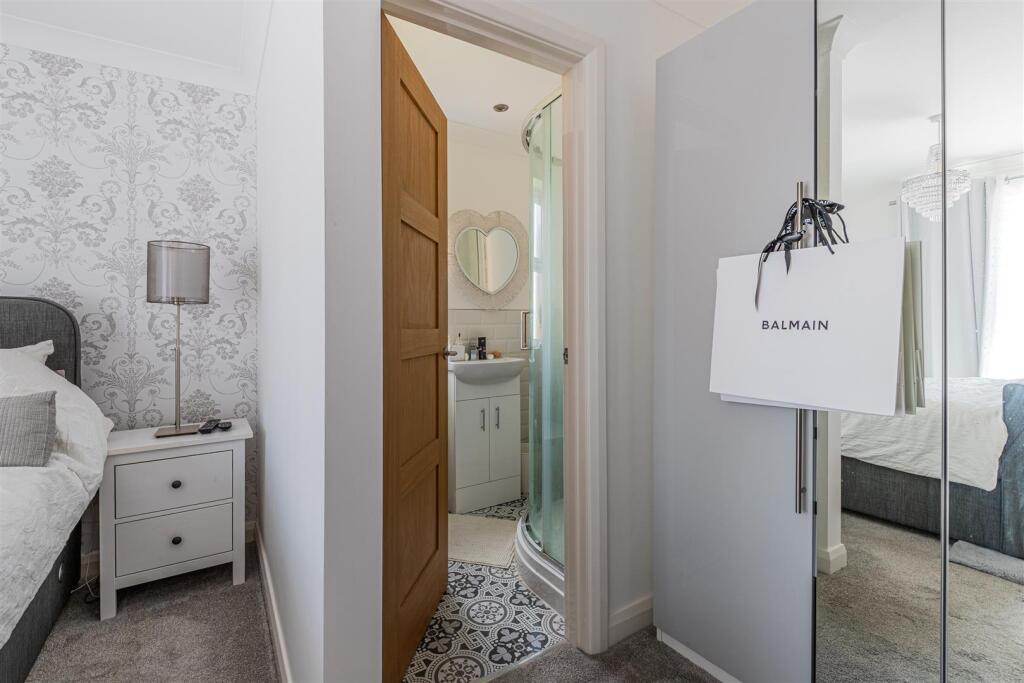 Mountain Road 10-17.jpg