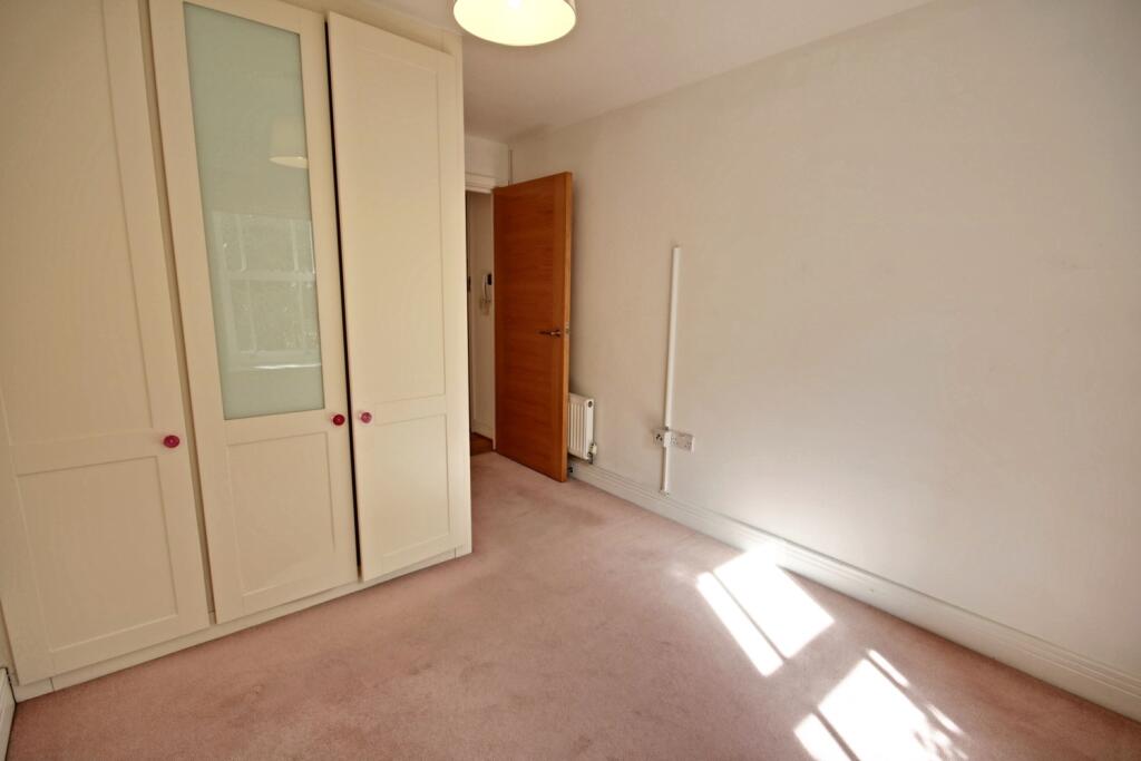 3 Holford Way - Bedroom 2-door 2