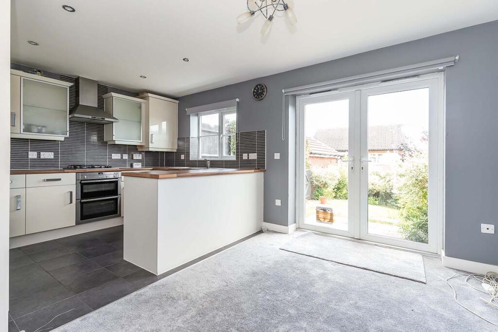 Kitchen/Dining Room