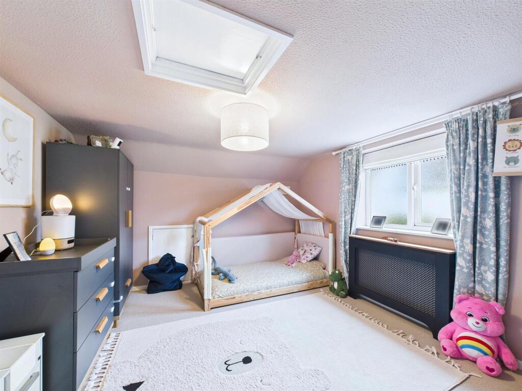 7 - 4 bedroom chalet bungalow.jpg