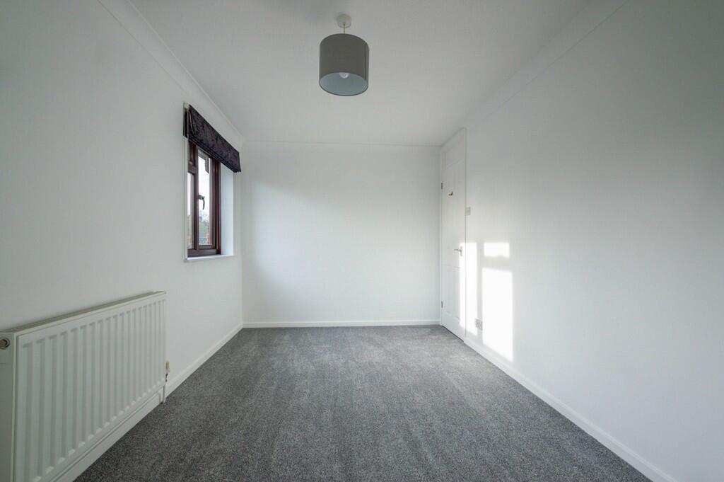 22 Icknield Close...