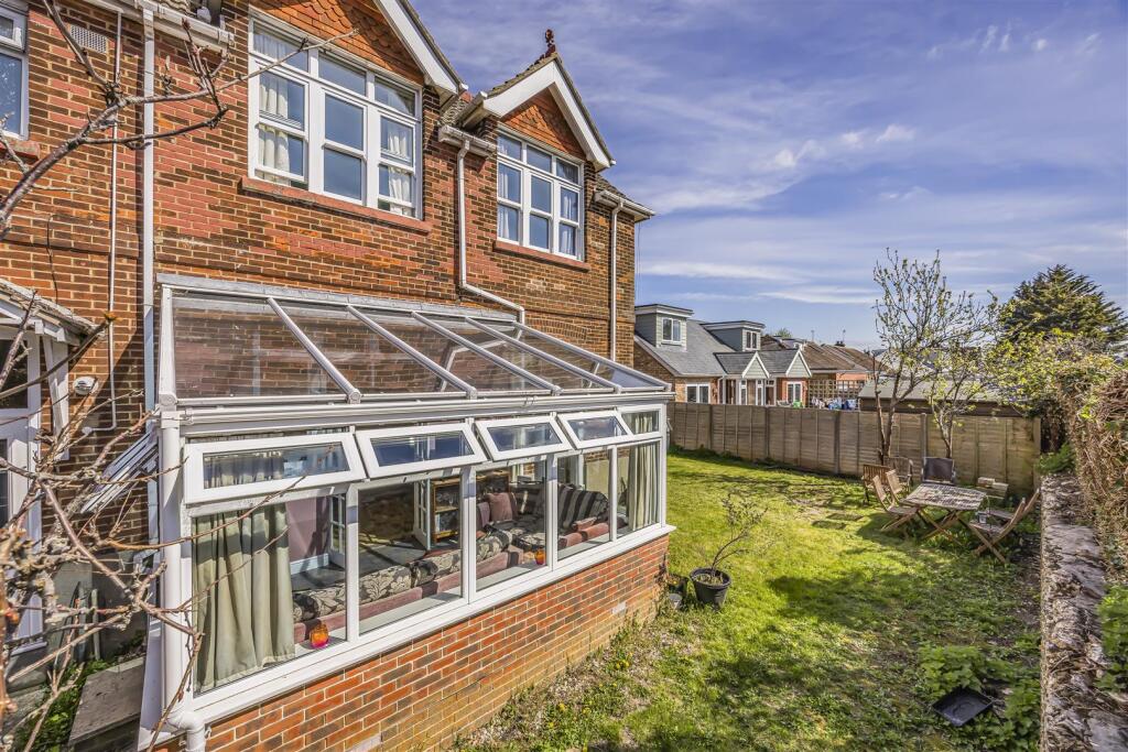 18 Cawley Road, Chichester-PorticoMarketing-Nexa-3