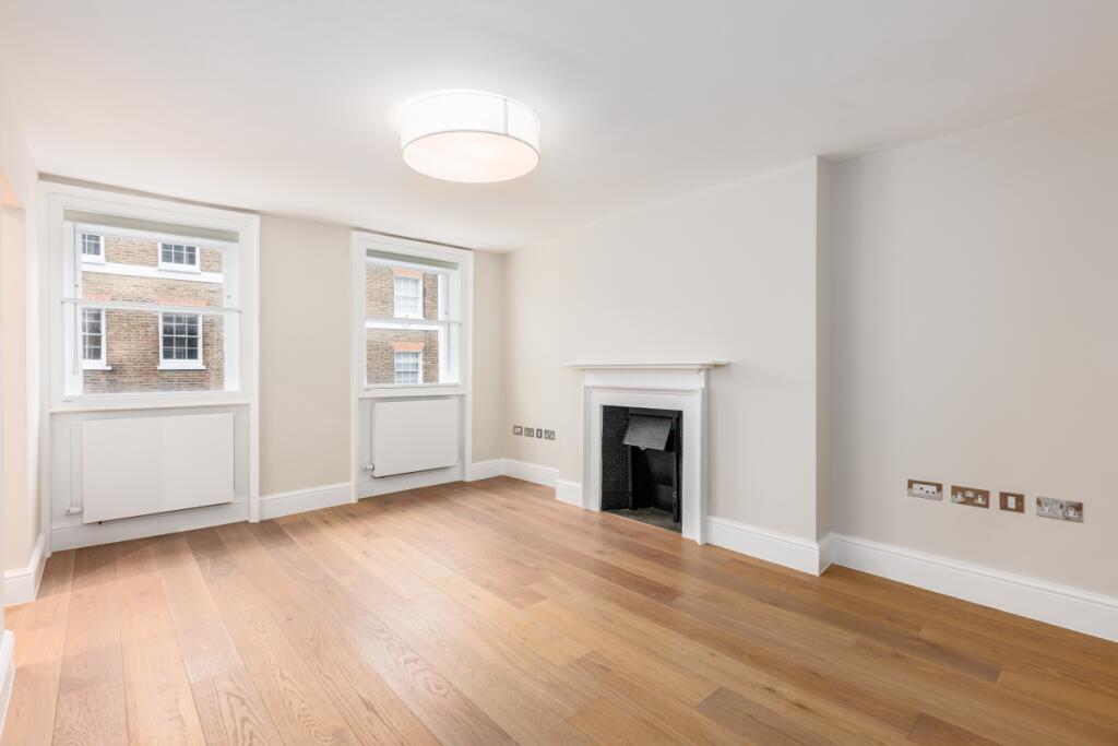 Quebec Street 7 F...