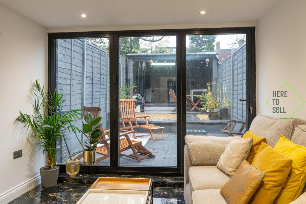 27 Lodge Lane N12 8JG-22