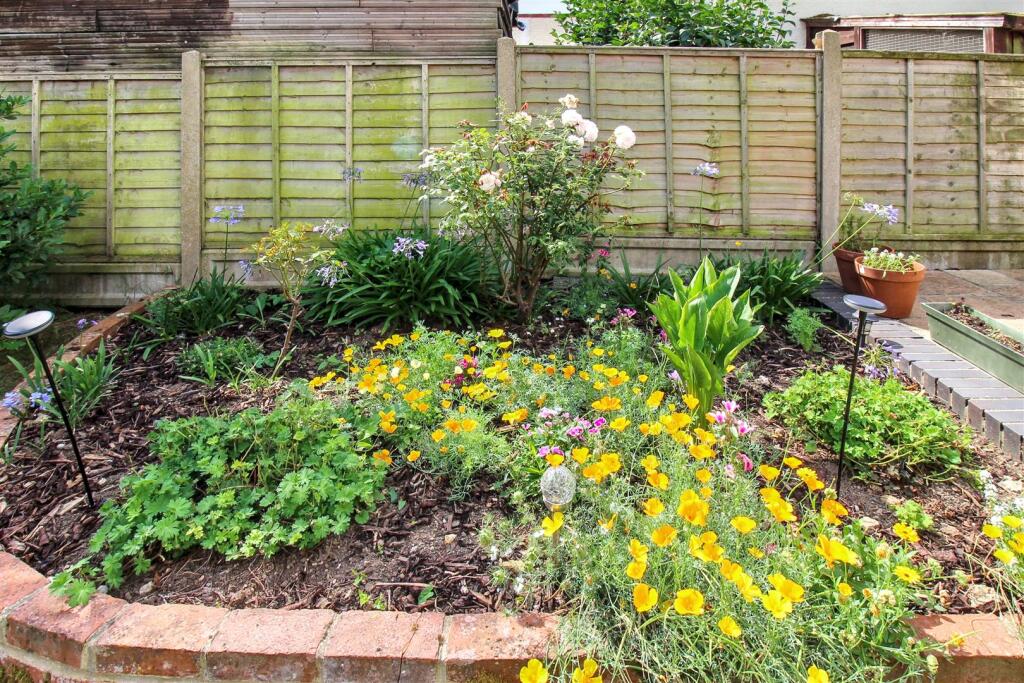 Rear Garden 5.jpg