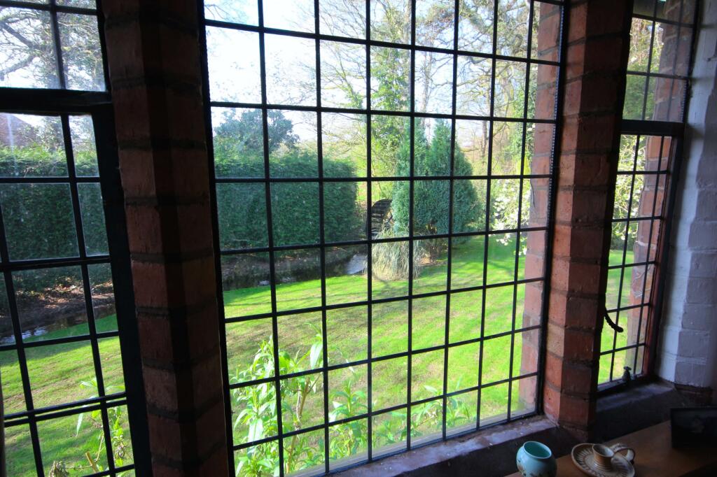 Window View 