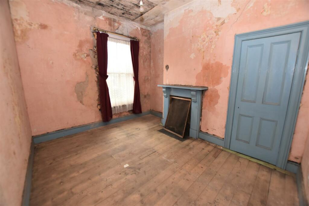 Bedroom Two.jpg