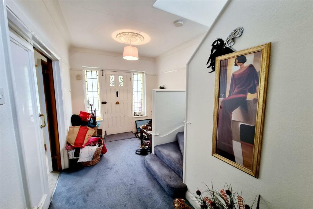 ENTRANCE HALL