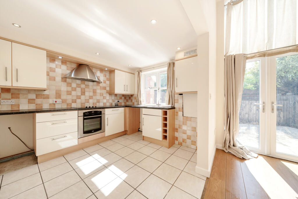 Fitted Kitchen