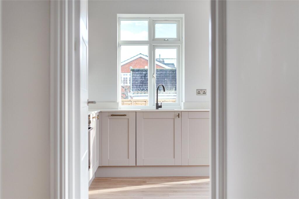 Wood Road, Shepperton, TW17