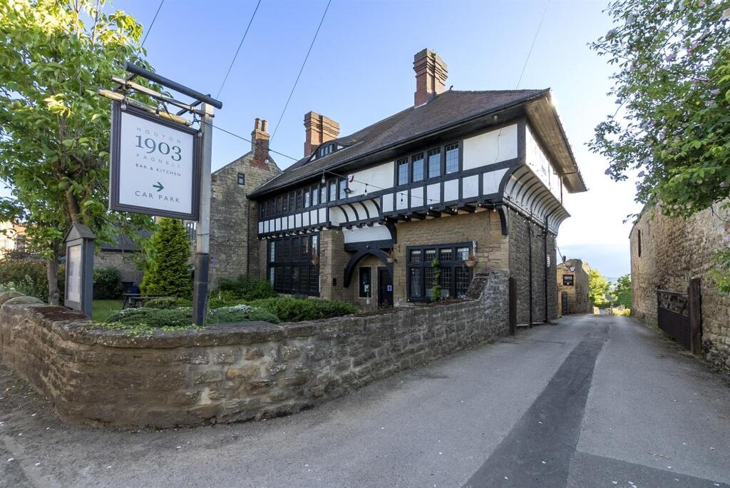 Friendly villages within a short distance