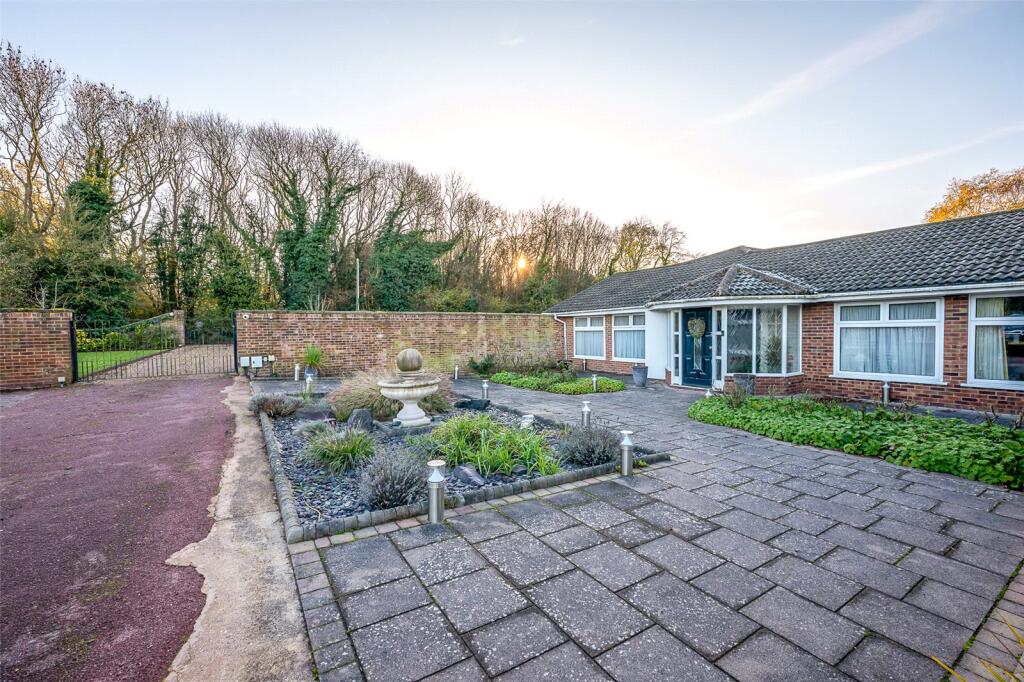 Gabriel Spring Road, Fawkham, Kent, DA3