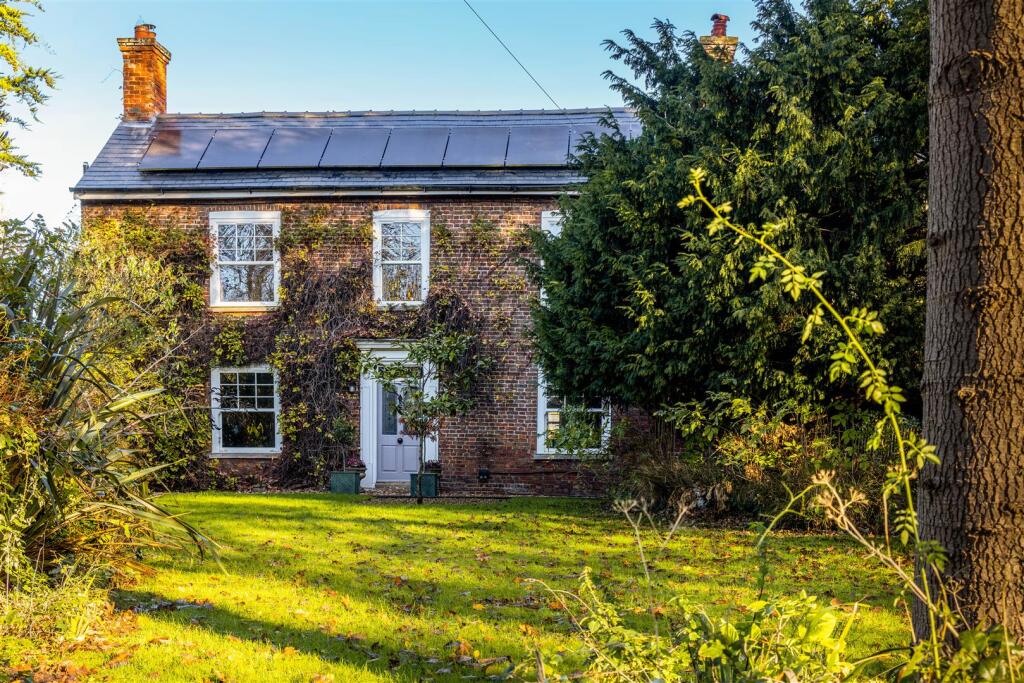 The Old Farmhouse (Old Leake)-9.jpg