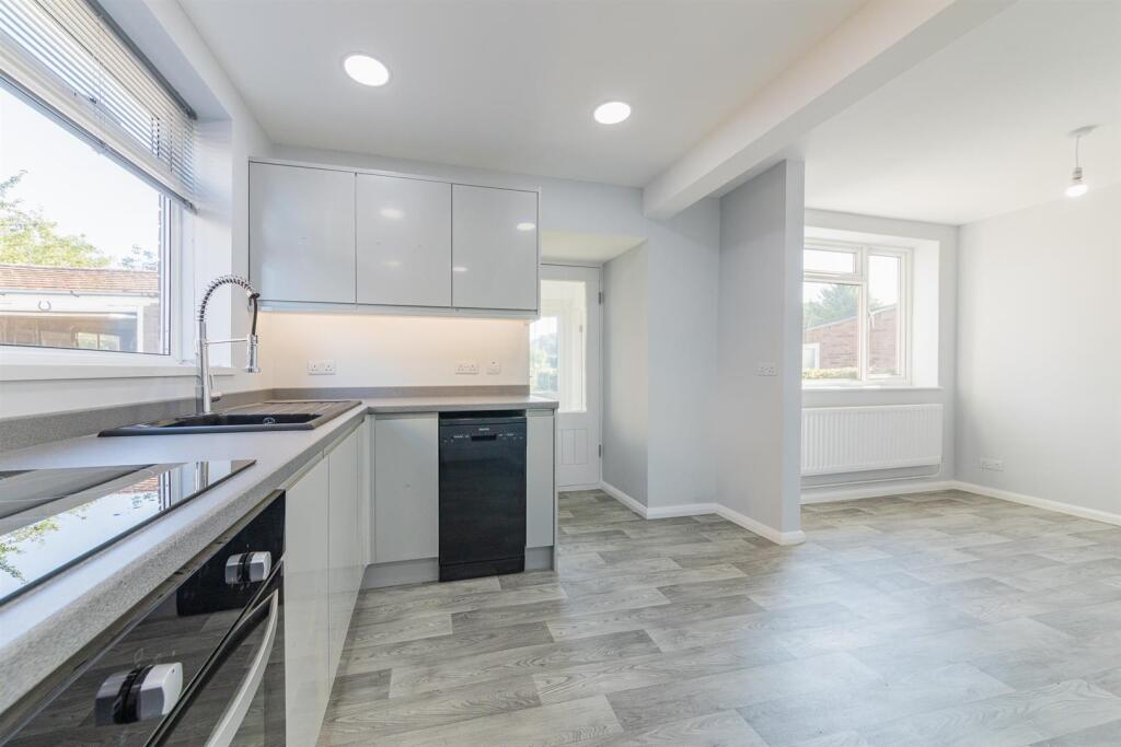 Kitchen/Dining Room