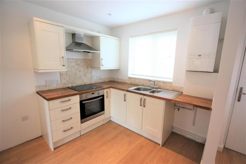 10 Wartha Mews Kitchen