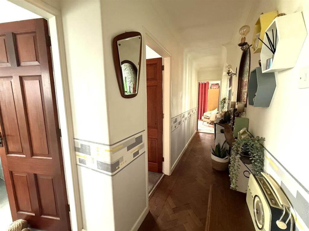 64 ARMITAGE HALLW - Copy.jpeg