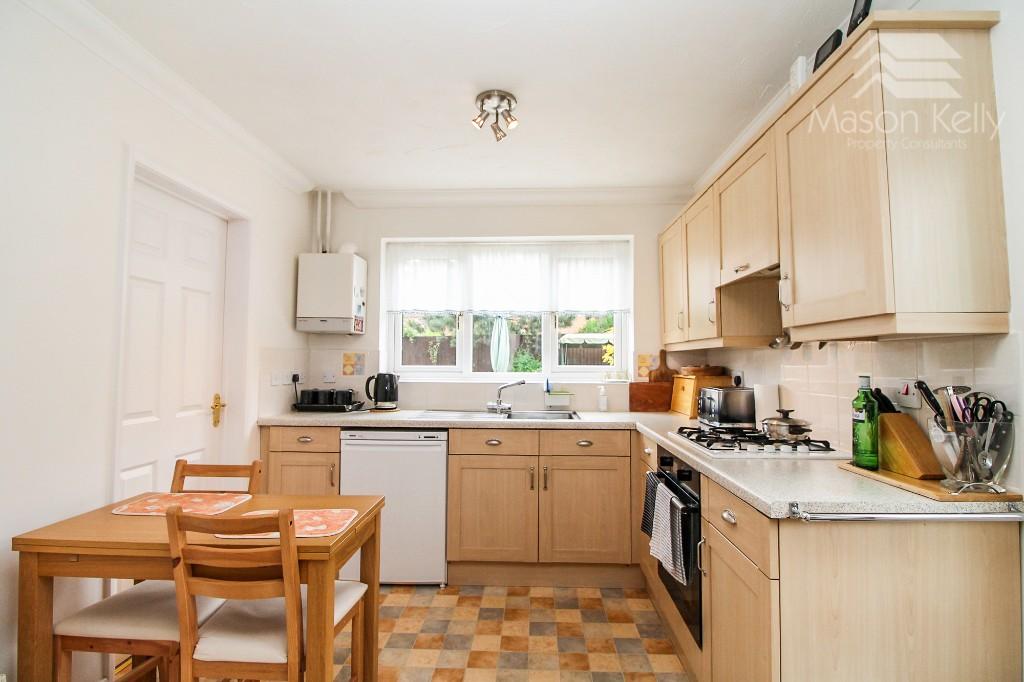 KITCHEN/BREKFAST ROO