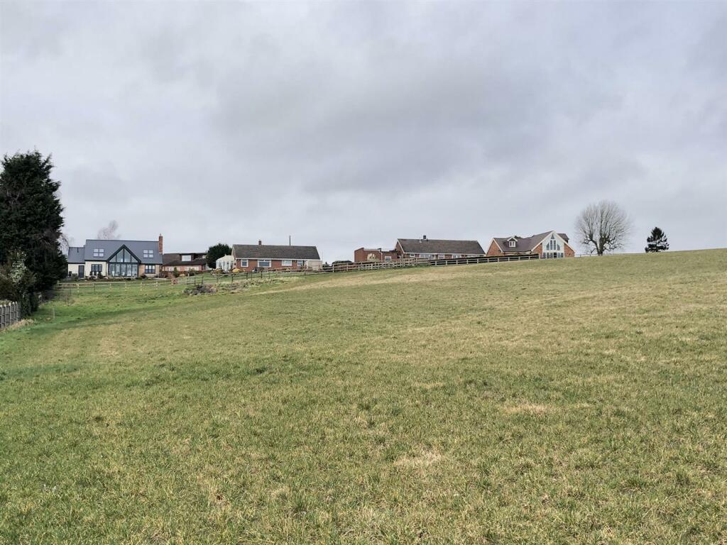 Land off Ashby Road East