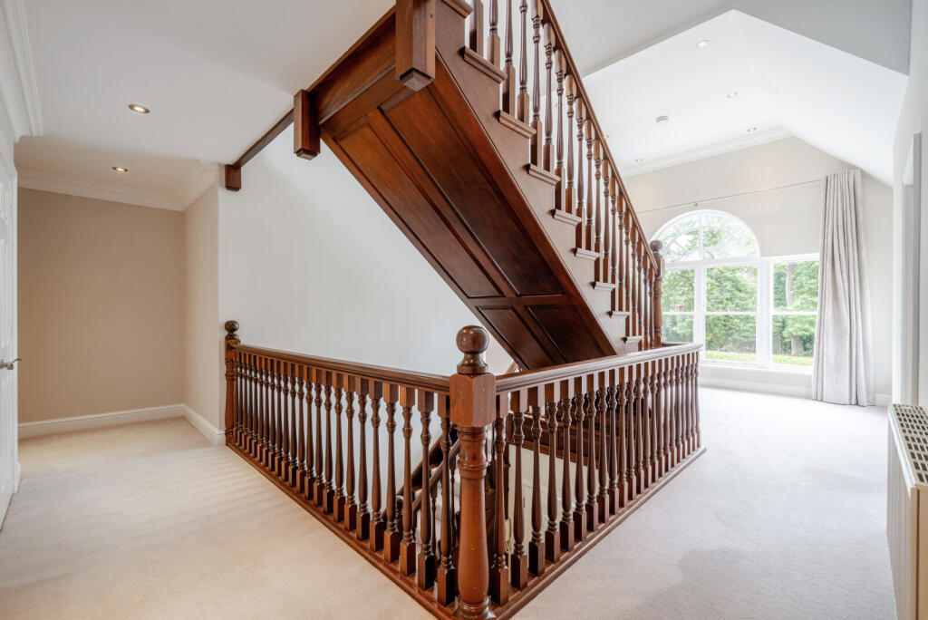 1317208-58-685d25...