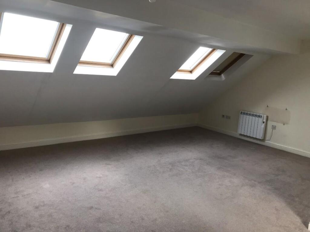 Bedroom1jpg.jpg