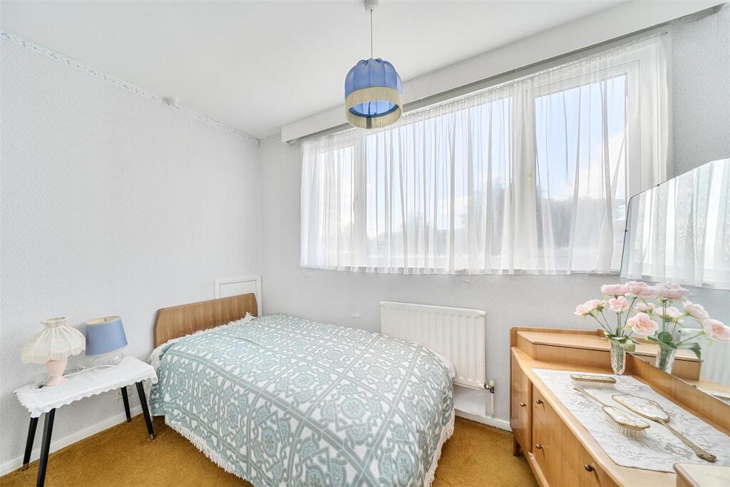 62 Wolsey Road, Rugby (5).jpg