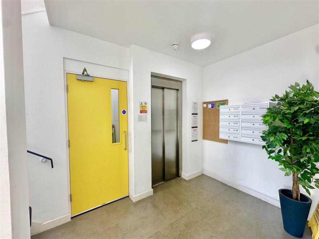 Communal Foyer