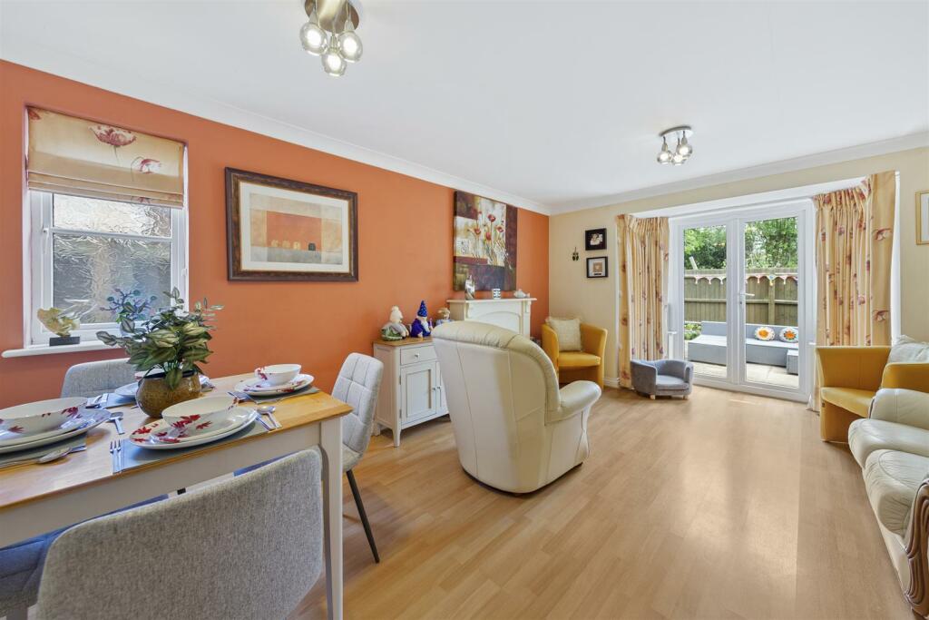 Living/Dining Room