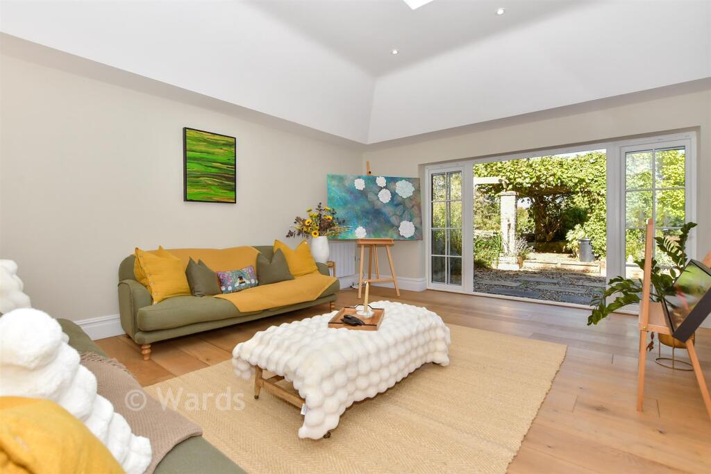 Sun Room/Sitting Room