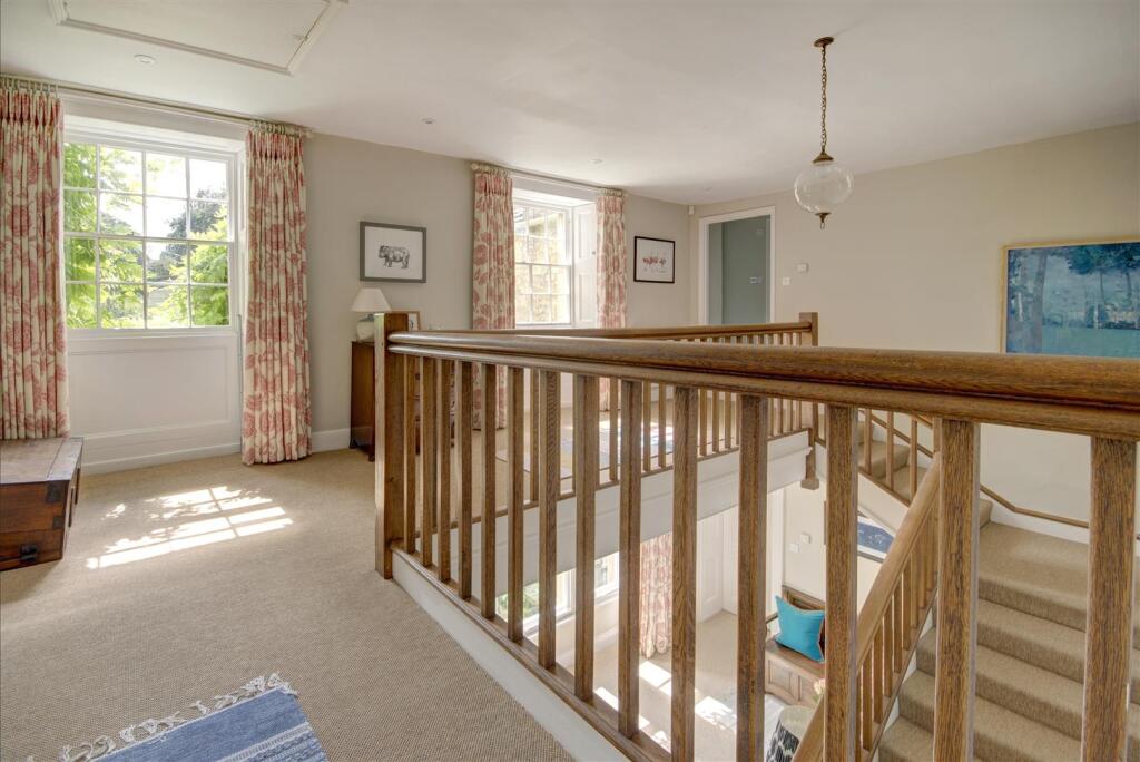 240820ManorHouse-1064.jpg