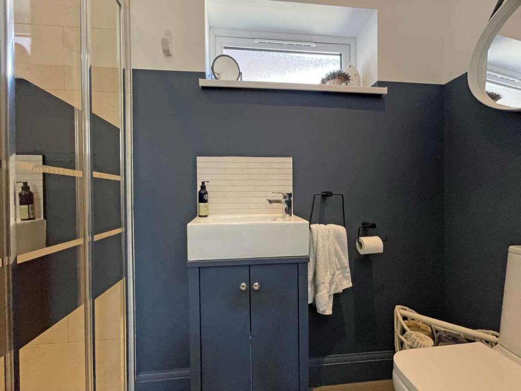 Beacon Down Avenue 40 - WC.jpg