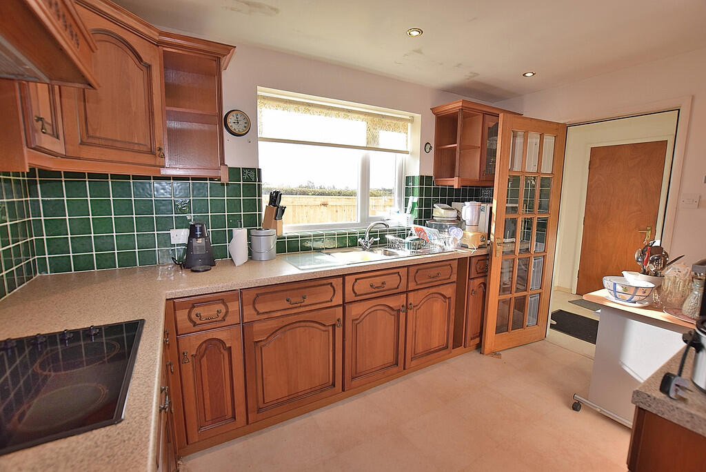 kitchen alt