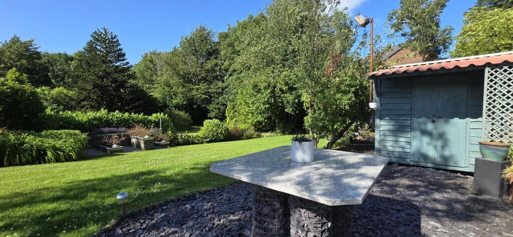 shed 1 and garden.jpg