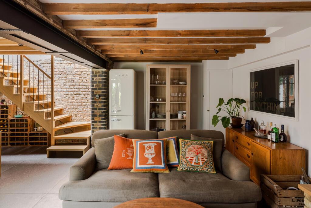 295415 - The Glass House-42.jpeg