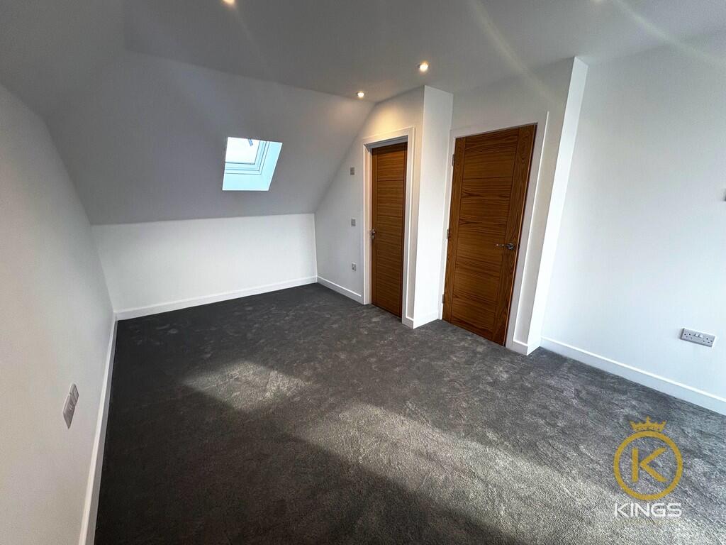 2 Carpenter Close...