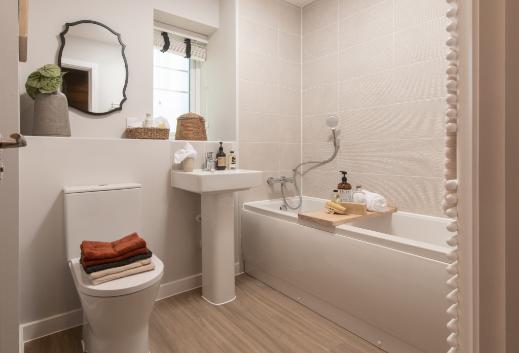 Cedar-Bathroom