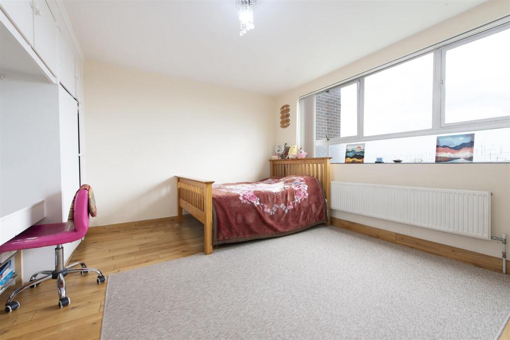 53018  Hi res (3).jpg