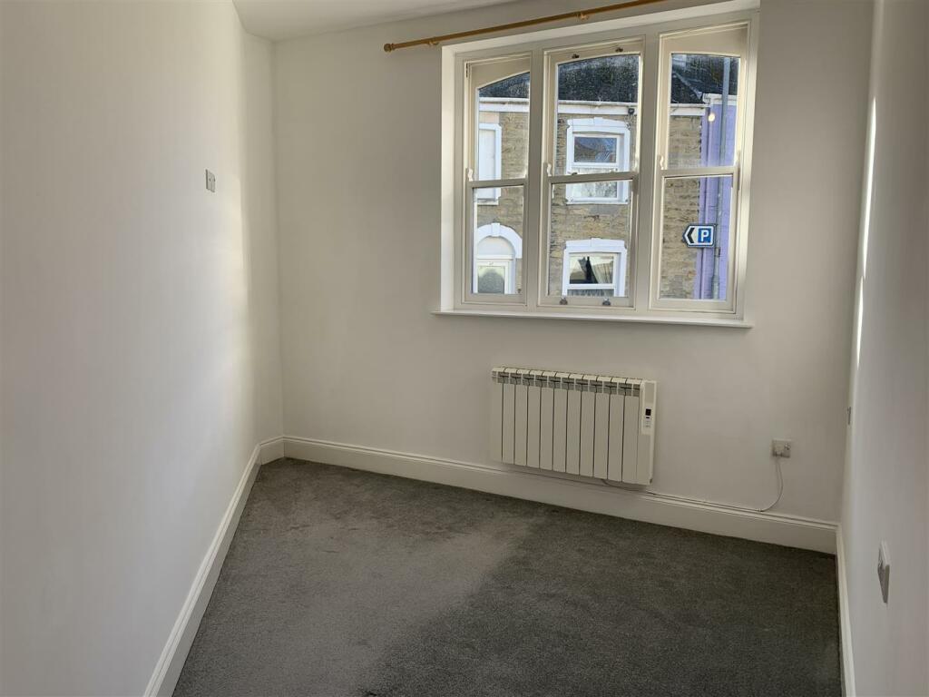 Bedroom 22.jpeg