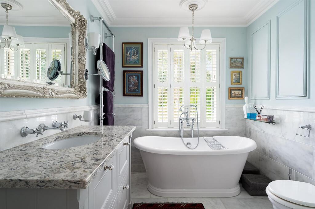 Family bathroom