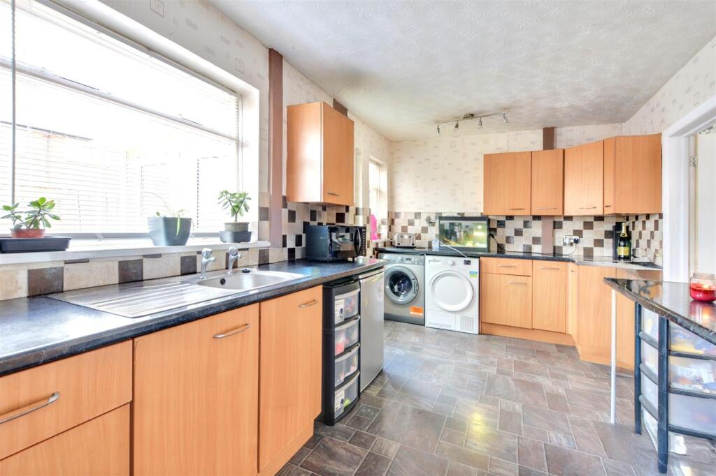 Kitchen Diner_2.jpeg