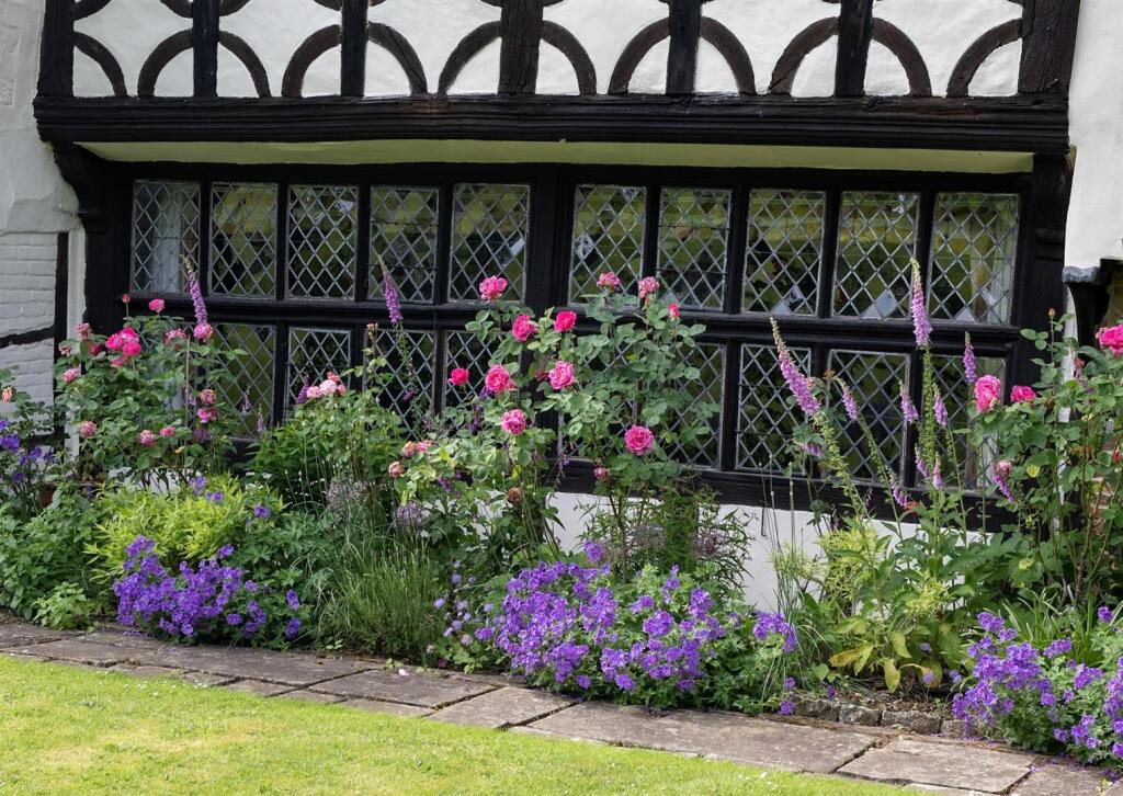 45-Great Tangley Manir 018.jpg