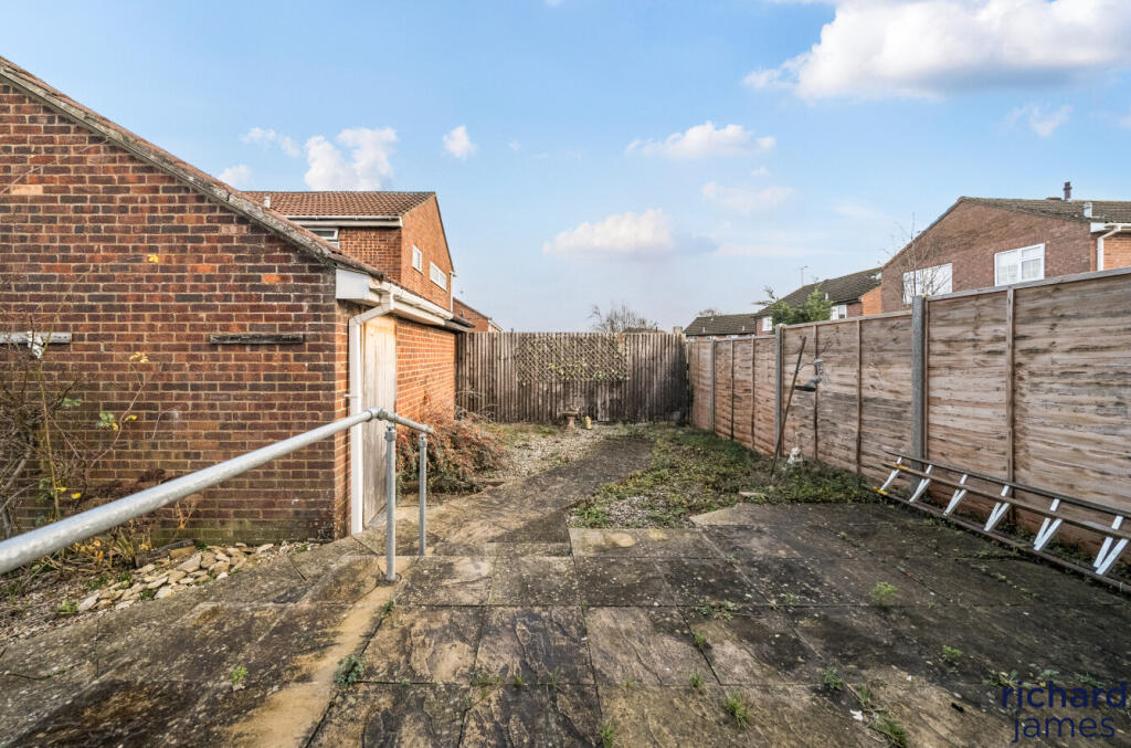 06c6762f7f86418cb4dd75b5508bfbbd